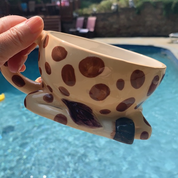 New Blue Sky Giraffe Tea Pot for One - Picture 9 of 11